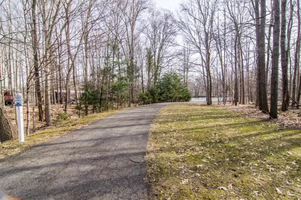 Caledonia, MI 49316,10650 Sun-da-go Drive