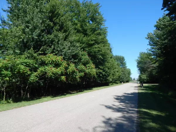 Holland, MI 49423,5020 Nature View Lane