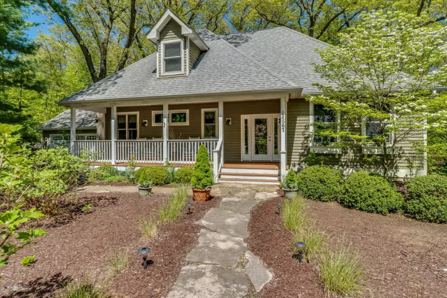 18567 Chase Lane, New Buffalo, MI 49117