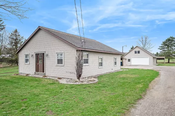 861 132nd Avenue, Wayland, MI 49348