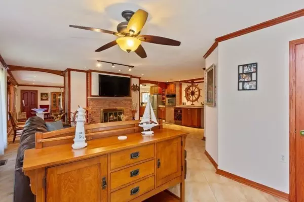New Buffalo, MI 49117,18340 Oakland Drive