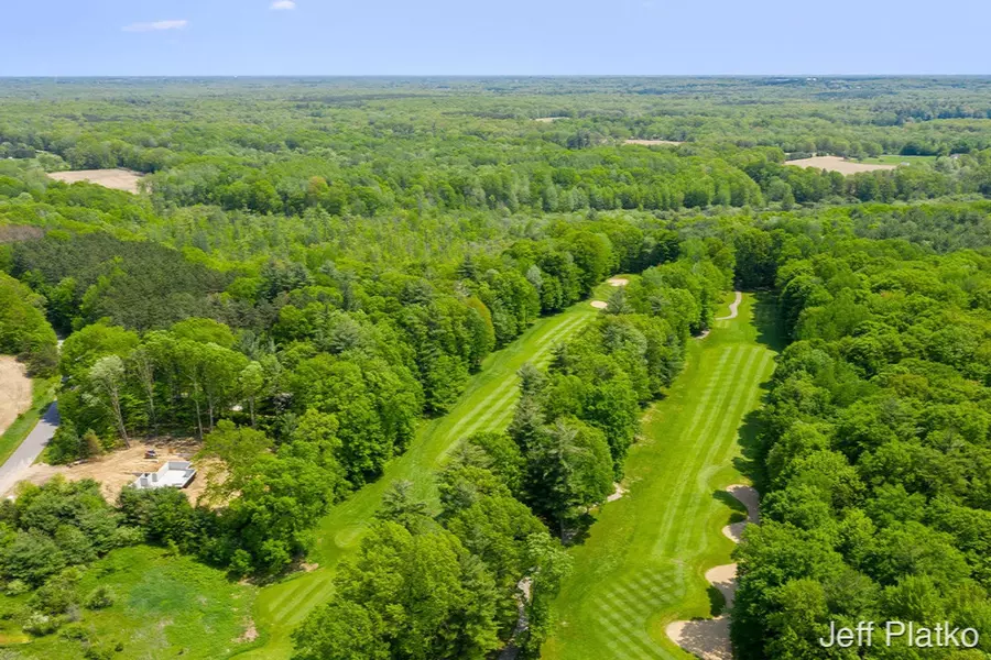 13372, Windy Craig Drive, Gowen, MI 49326