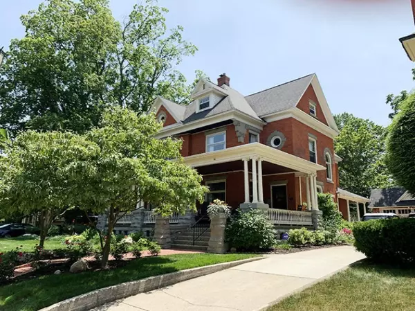 Holland, MI 49423,36 E 12th Street