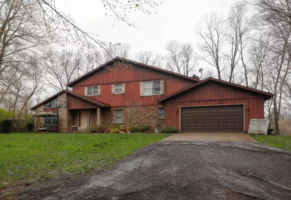 Three Rivers, MI 49093,14816 Coon Hollow Road