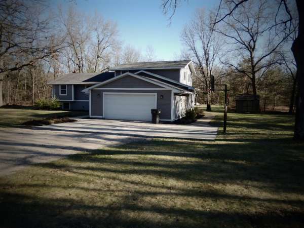 2268 E 95th Street, Newaygo, MI 49337