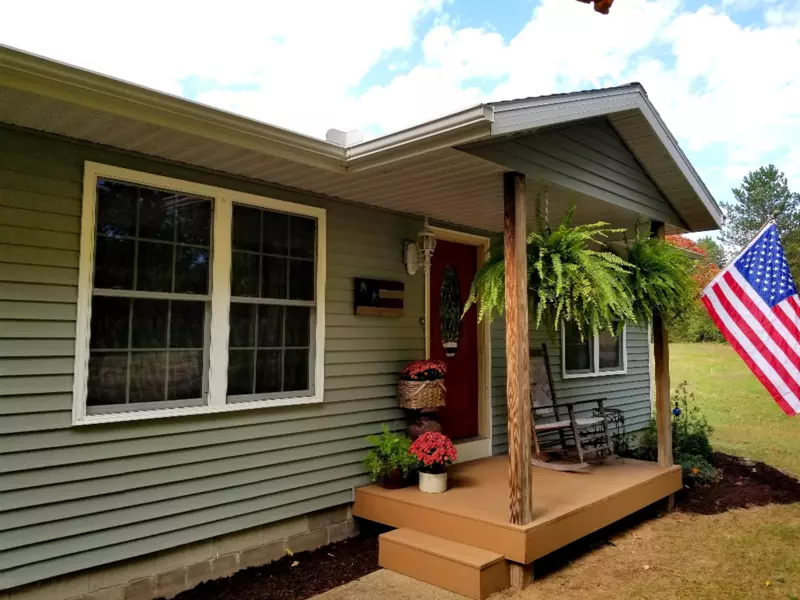 66840 32nd Street, Lawton, MI 49065