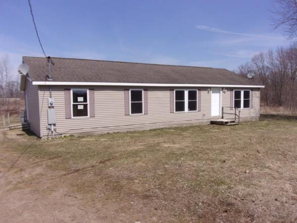 39961 Co Rd 665, Paw Paw, MI 49079