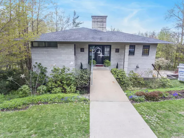 Saugatuck, MI 49453,747 Pleasant Street