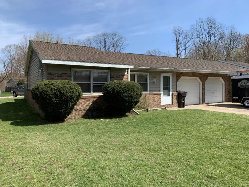 3955 3957 Reinhardt Drive, Stevensville, MI 49127
