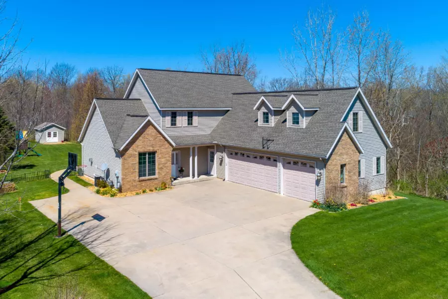 4774 Country Ridge Court, Holland, MI 49423