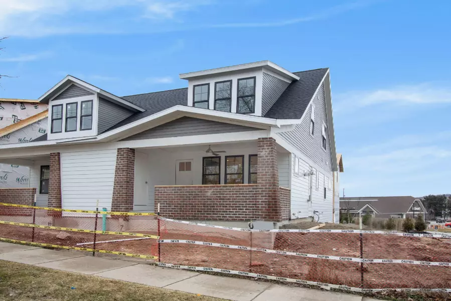 7100 Ada Depot SE Drive #1, Ada, MI 49301