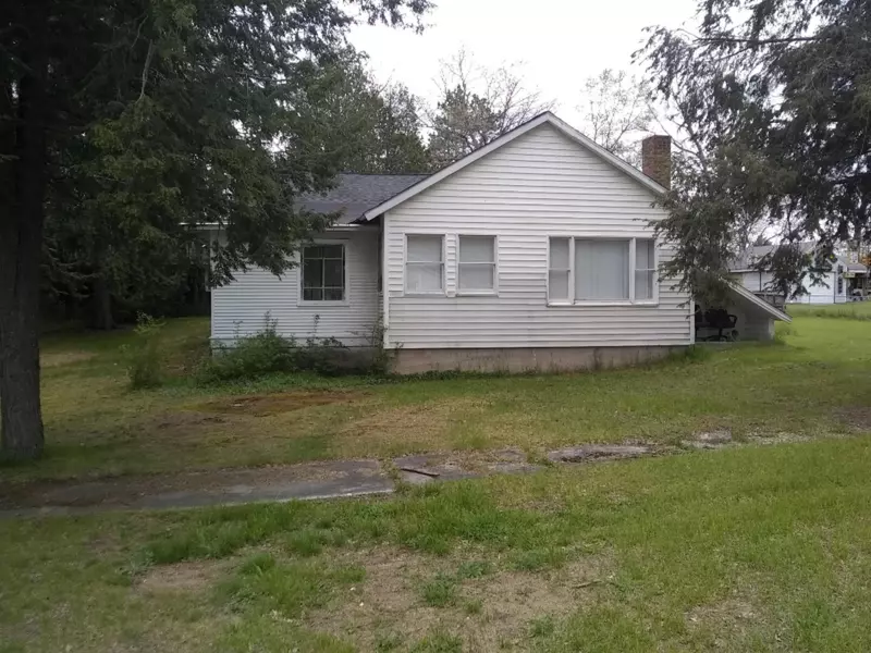 739 oak Street, Baldwin, MI 49304