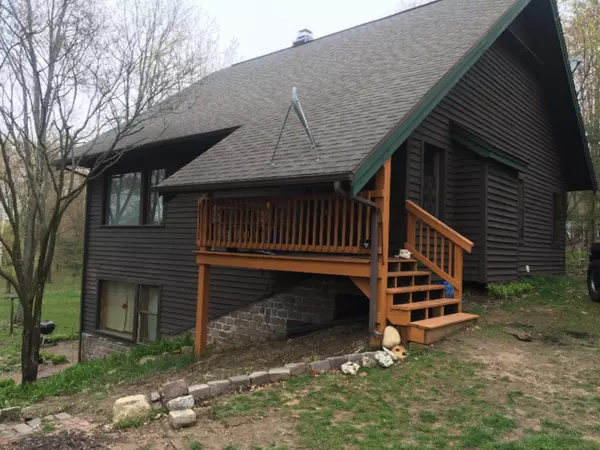 26674 72nd Avenue, Lawton, MI 49065