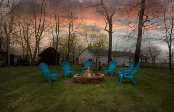 Dowagiac, MI 49047,95424 Magician Drive