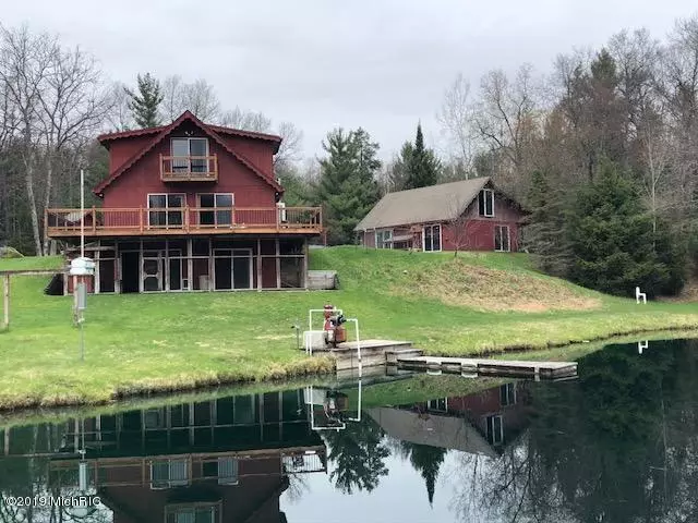 4793 E 40th Street, Chase, MI 49623