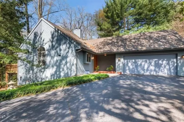 1555 W Marquette Woods Road, St. Joseph, MI 49085