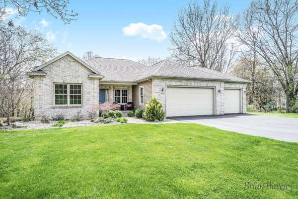 7063 Tramore NE Court, Belmont, MI 49306