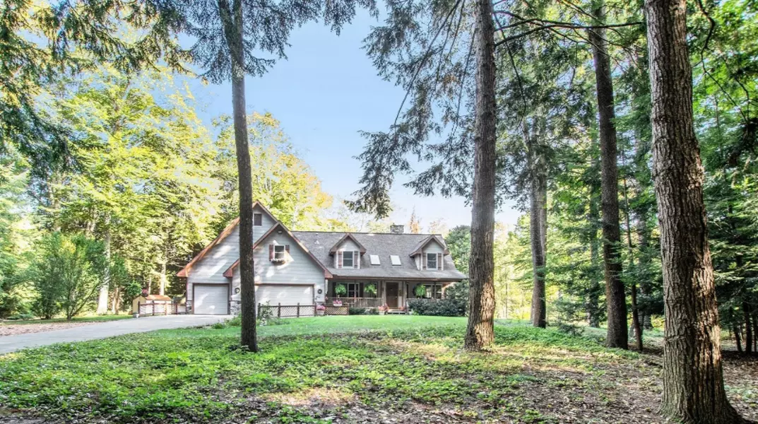 1869 Perry Street, Holland, MI 49424