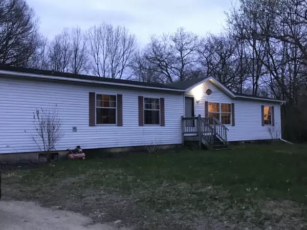 12249 32nd Street, Gobles, MI 49055