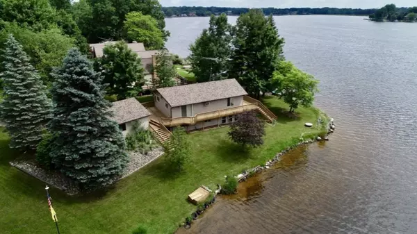 1034 Crown Point Drive, Lake Isabella, MI 48893