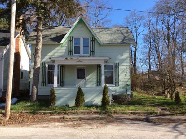 280 6th Avenue, Manistee, MI 49660