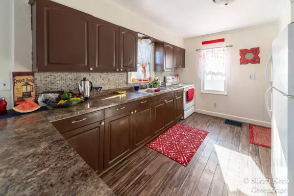 Zeeland, MI 49464,10376 Chicago Drive