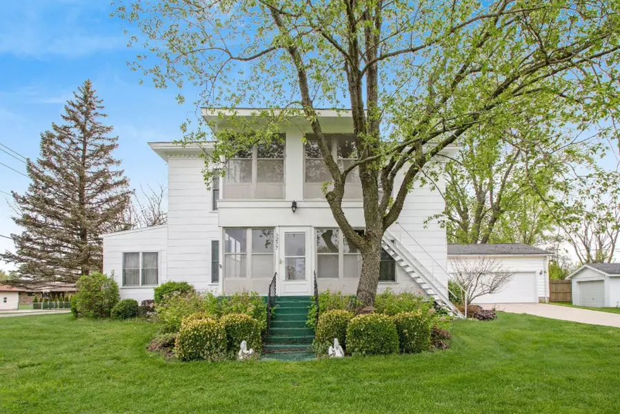 3277 W Shawnee Road, Bridgman, MI 49106