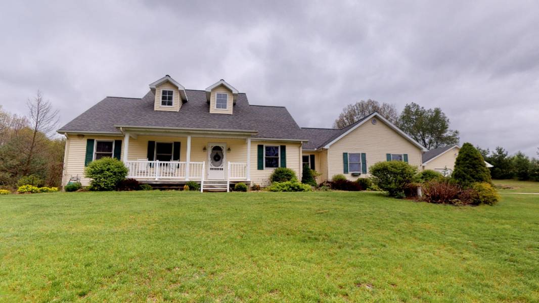 14247 T Drive North, Bellevue, MI 49021