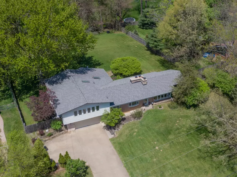 2516 Angling Road, Kalamazoo, MI 49008