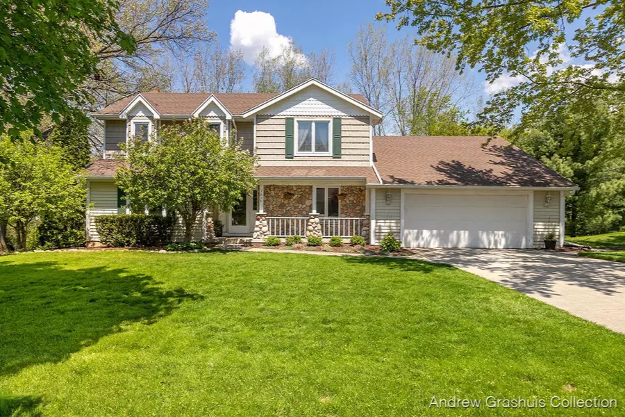 7619 Aspenwood SE Drive, Ada, MI 49301