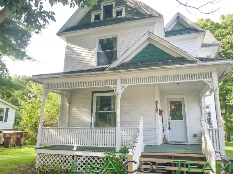 812 W Lincoln Avenue, Ionia, MI 48846