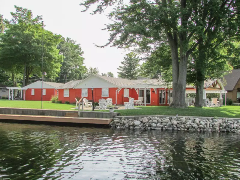 696 Waterview Drive, Coldwater, MI 49036