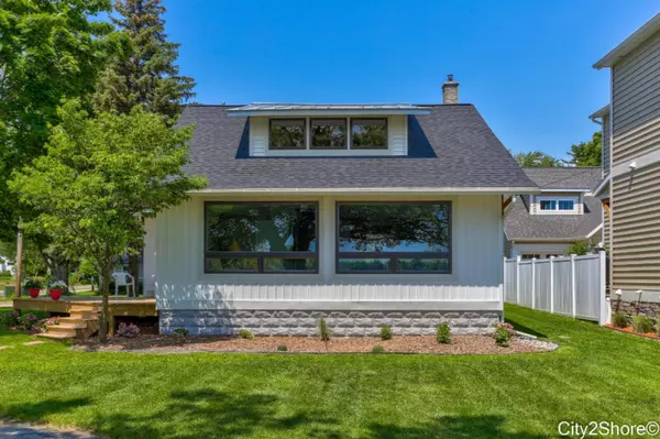 Spring Lake, MI 49456,16789 Lakeview Avenue