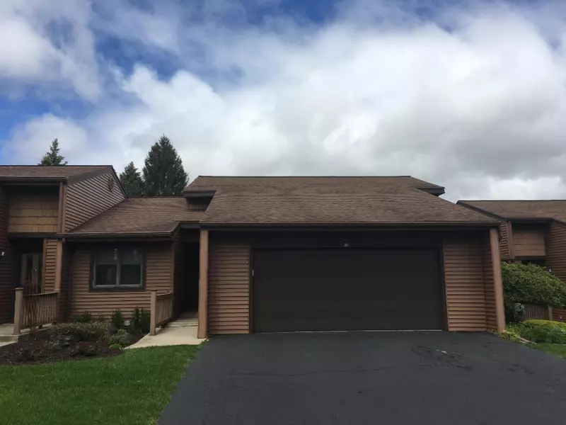 311 Maple Creek Court, Holland, MI 49423