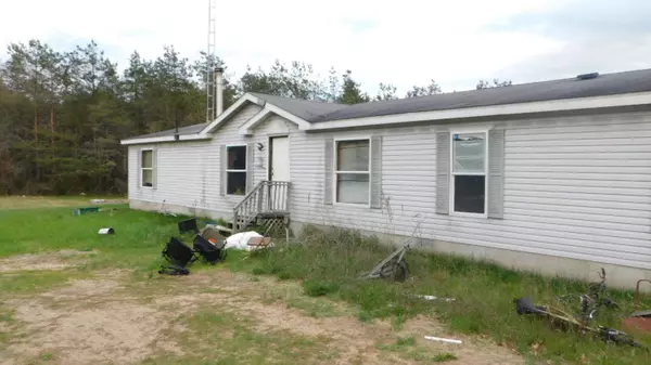 23800 Redder Lane, Newaygo, MI 49337