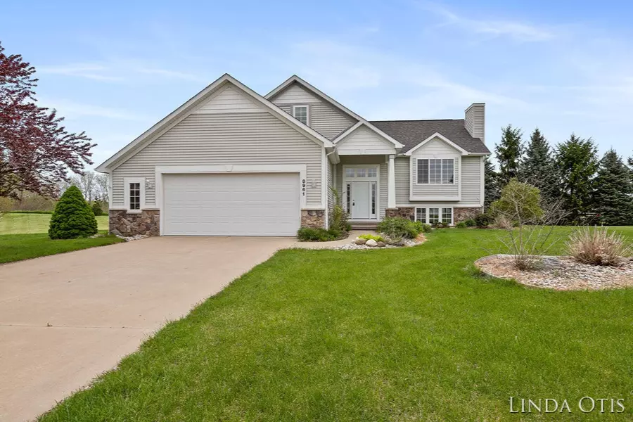 8961 Amethyst Drive, Zeeland, MI 49464