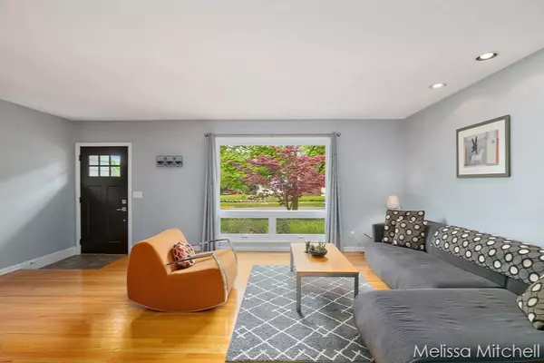 East Grand Rapids, MI 49506,2522 Boston SE Street