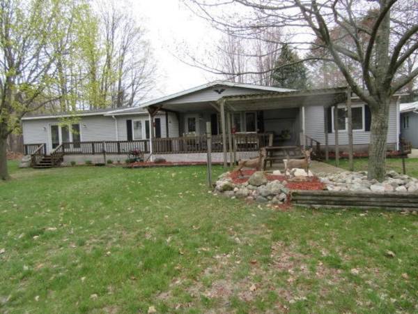 627 W 44th Street, Fremont, MI 49412