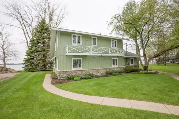 Coldwater, MI 49036,15621 Iyopawa Island Road