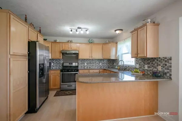 Zeeland, MI 49464,10992 Thornberry Way Way