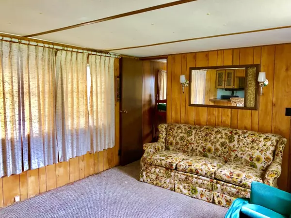 Baldwin, MI 49304,6986 W Snug Harbor Road