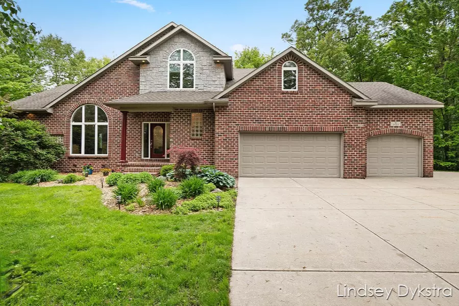 3933 Plateau Trace NE Court, Grand Rapids, MI 49525