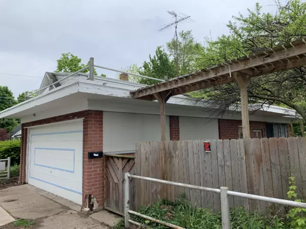 Benton Harbor, MI 49022,815 E Britain Avenue