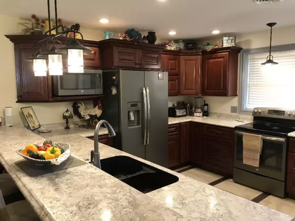 Quincy, MI 49082,931 Wildwood Road