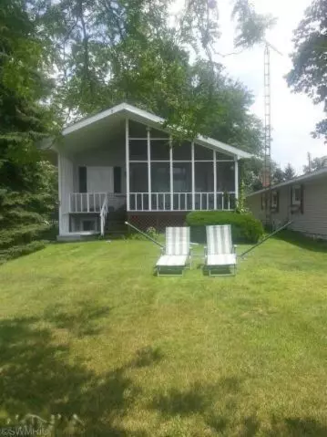 424 Sycamore Beach, Coldwater, MI 49036