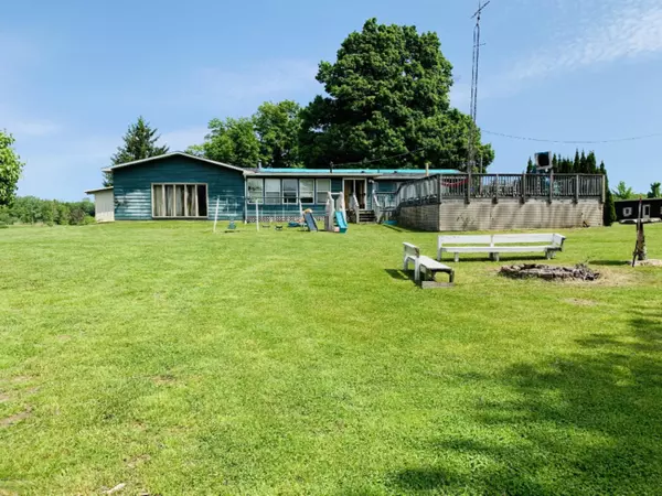 Hartford, MI 49057,65655 48th Avenue