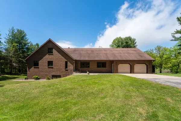 11024 California Road, Bridgman, MI 49106