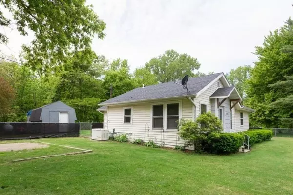 Coloma, MI 49038,3440 Ohio Street