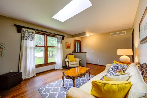 Portage, MI 49002,10136 POINT O WOODS Circle