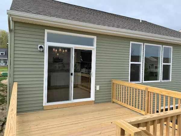 Jenison, MI 49428,3215 Lowingside Drive